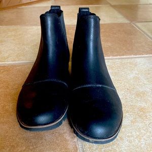 Sorel Harlow Chelsea booties